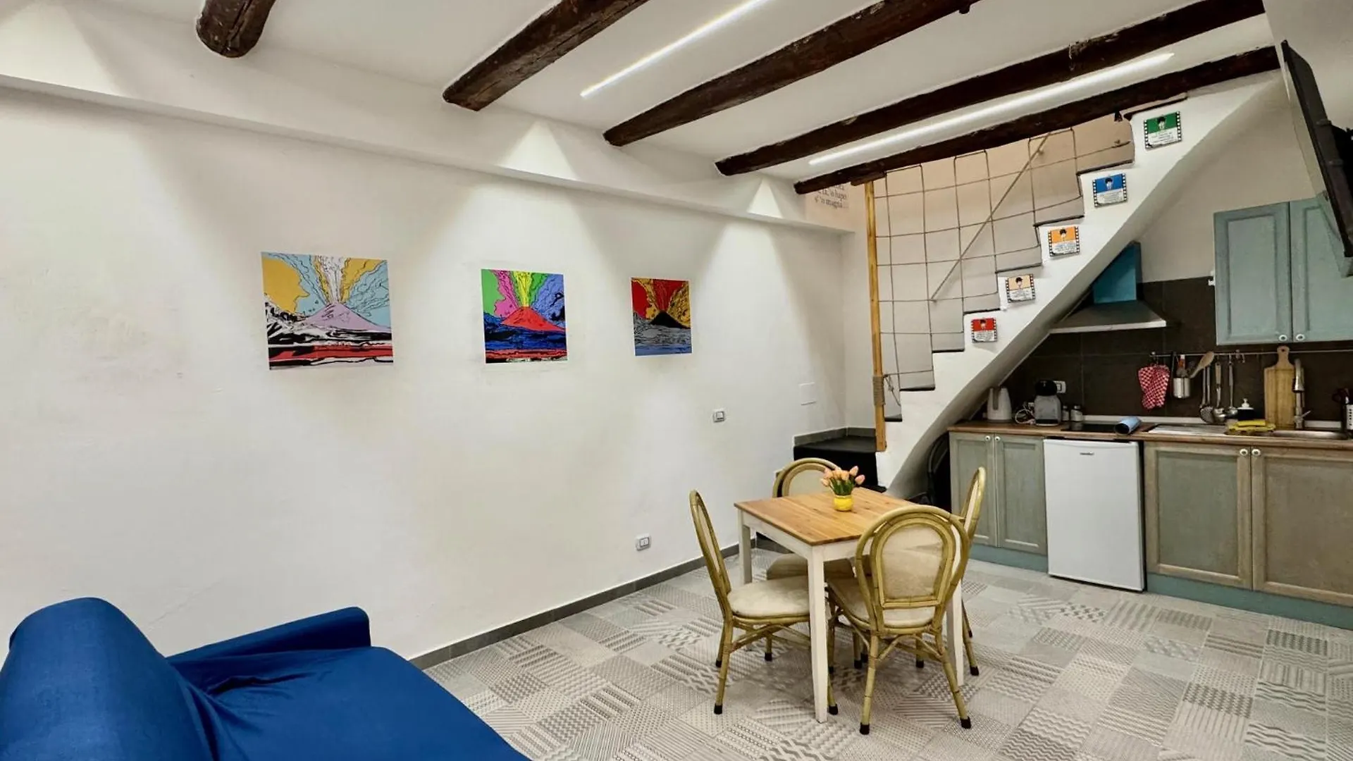 Very Central Apartment Неаполь