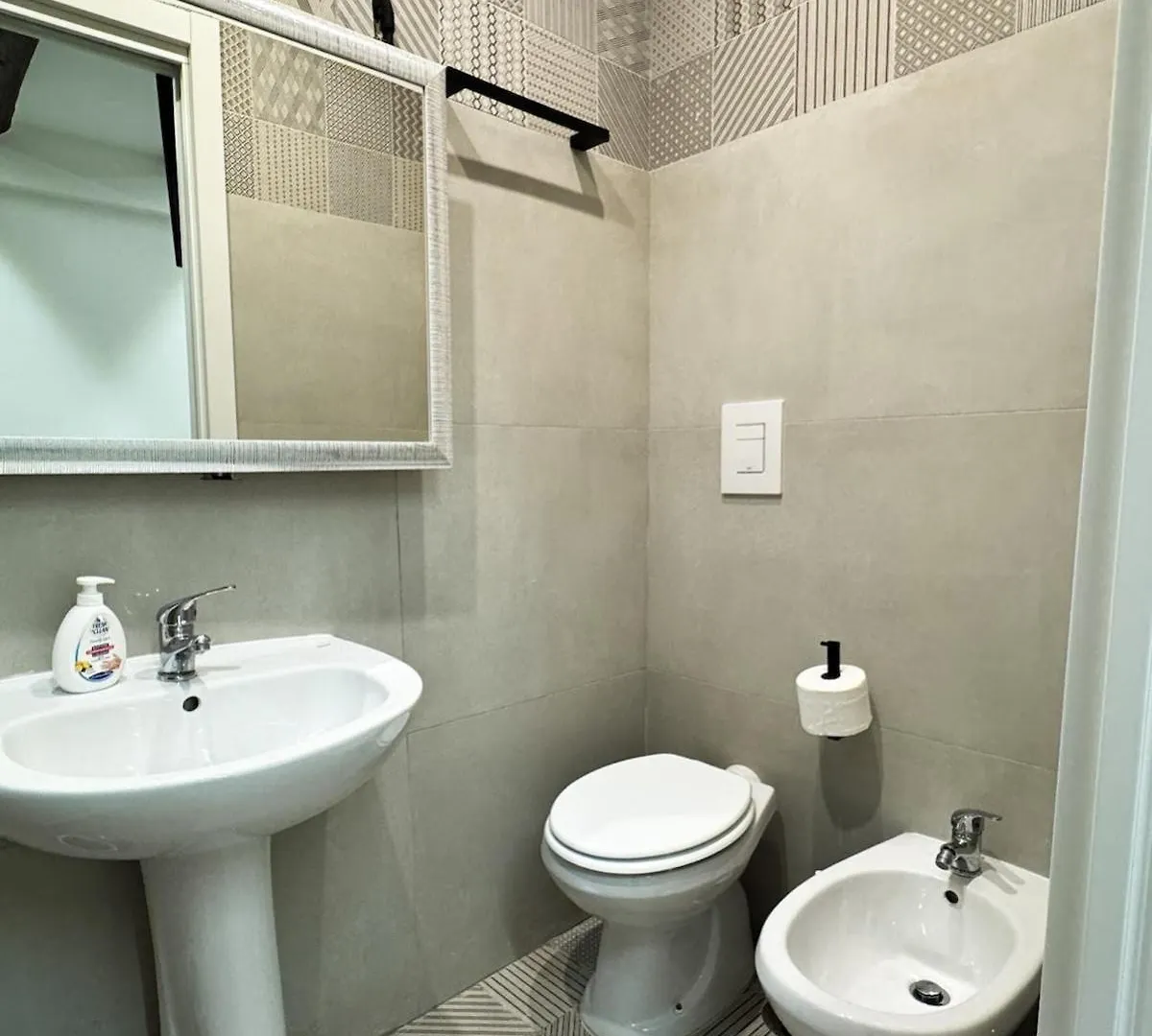 Very Central Apartment Naples