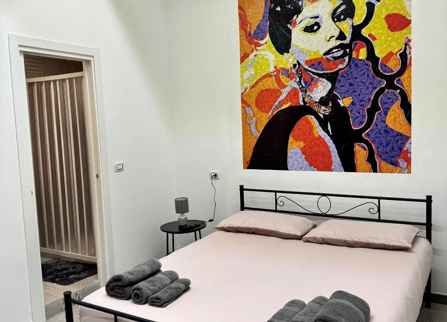 Very Central Apartment Naples